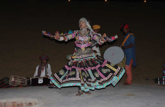 Desert Camps with Folk Music and Dance