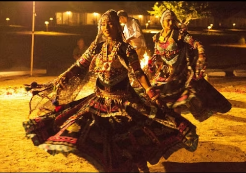 Desert Camps with Rajasthani Folk Performances